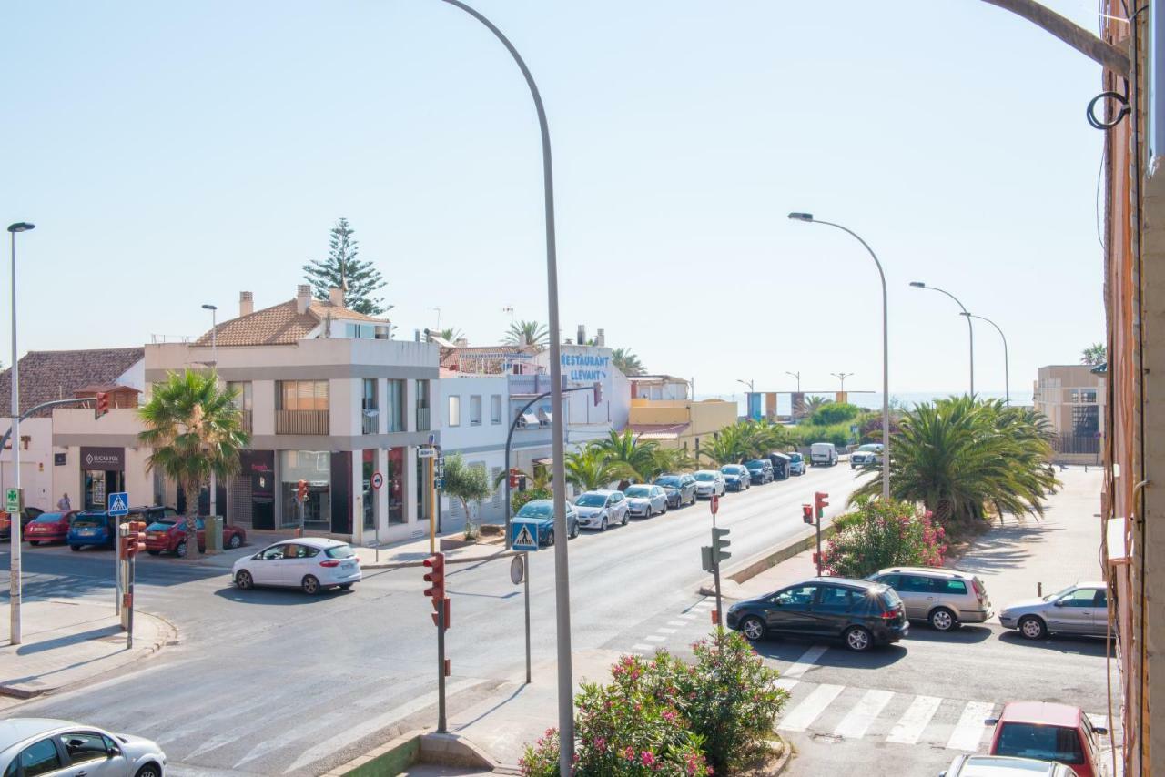 Laura Sea View Apartment Valencia Exterior photo